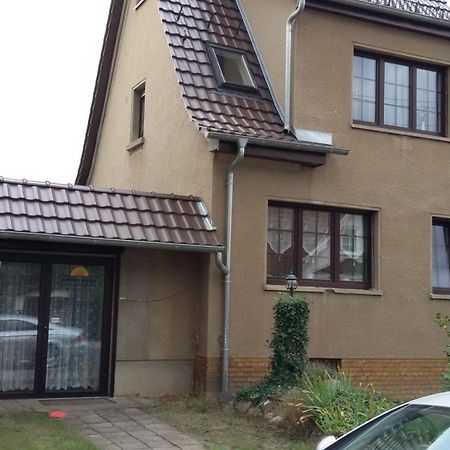Kleine Ferienwohnung Am Stadtrand Von Лайпциг Екстериор снимка