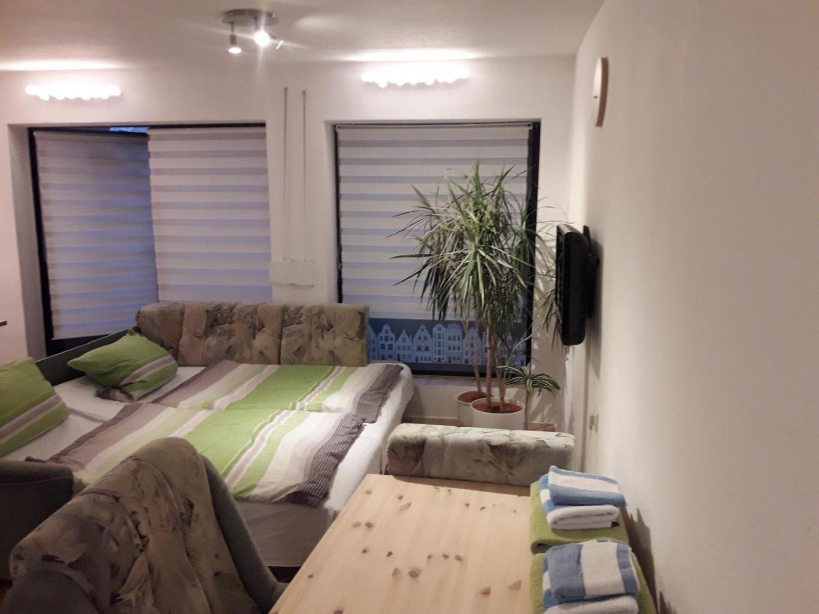 Kleine Ferienwohnung Am Stadtrand Von Лайпциг Екстериор снимка