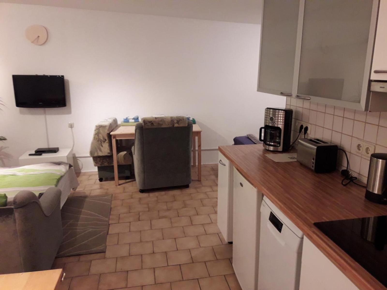 Kleine Ferienwohnung Am Stadtrand Von Лайпциг Екстериор снимка