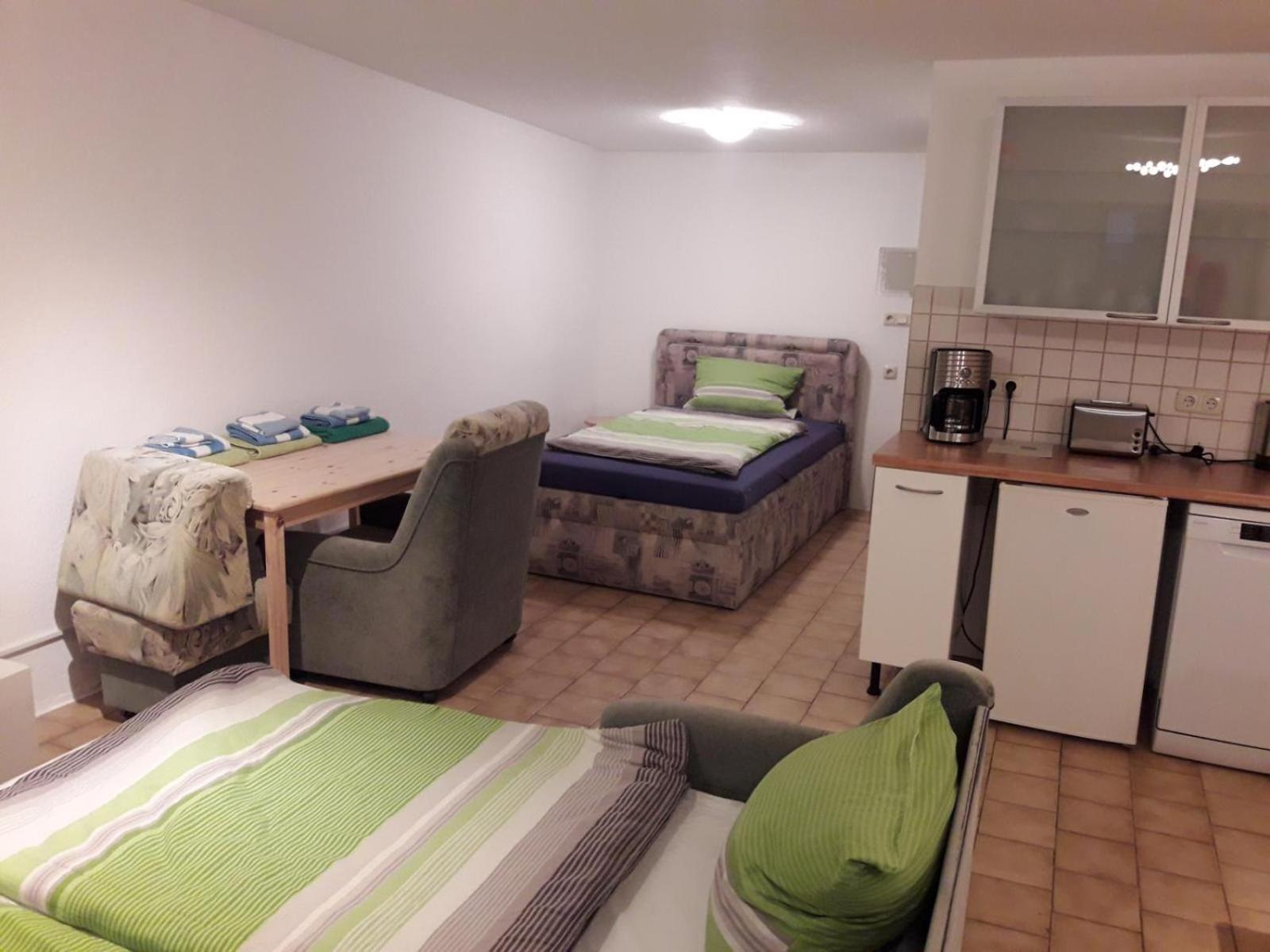 Kleine Ferienwohnung Am Stadtrand Von Лайпциг Екстериор снимка